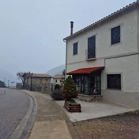 Casa Cal Gansoleta Holiday home *